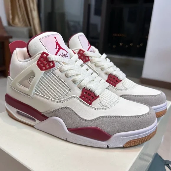 Air Jordan 4 Retro Varsity Red -Men's White/ Red Sneakers Trainers - Picture 3 of 6